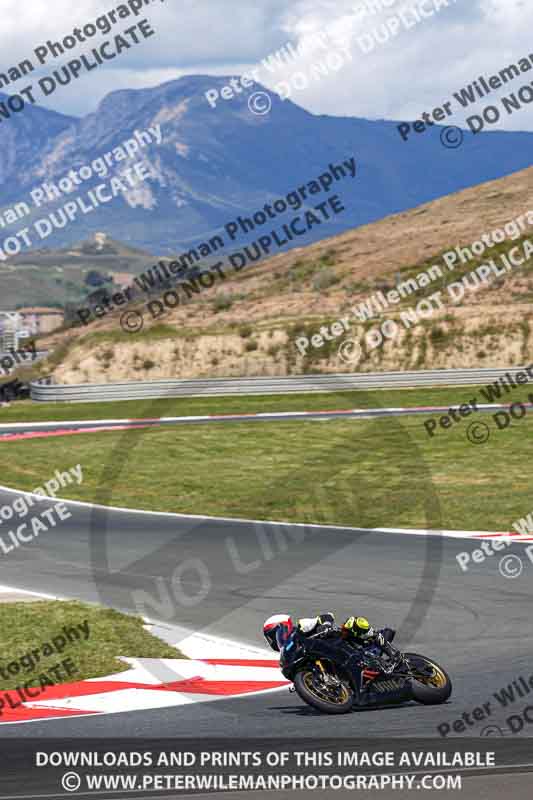 cadwell no limits trackday;cadwell park;cadwell park photographs;cadwell trackday photographs;enduro digital images;event digital images;eventdigitalimages;navarra;no limits trackdays;peter wileman photography;racing digital images;trackday digital images;trackday photos
